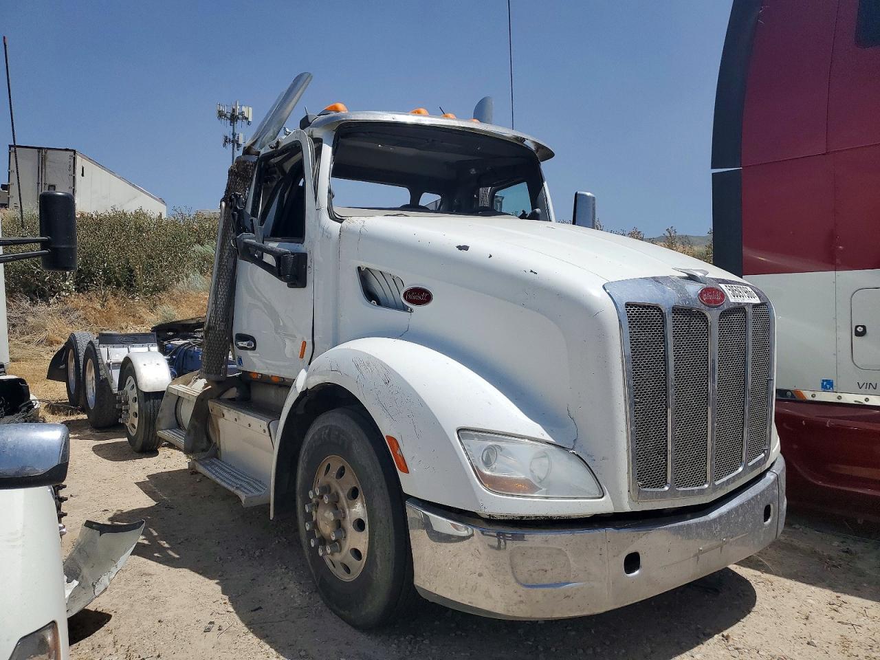 2015 PETERBILT ALL OTHER | 1XPBPP9X6FD275241 | UPCARS