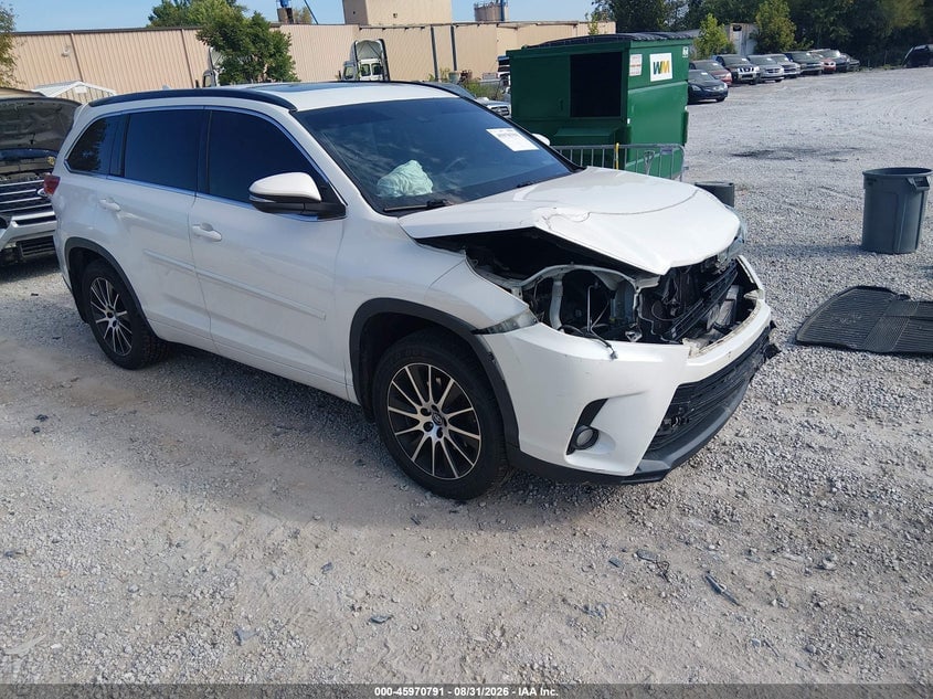 2017 TOYOTA HIGHLANDER SE | 5TDJZRFH5HS520361 | UPCARS