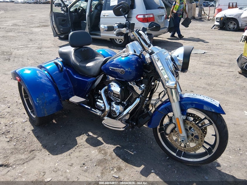 2015 HARLEY-DAVIDSON FLRT FREE WHEELER | 1HD1MCM16FB857125 | UPCARS