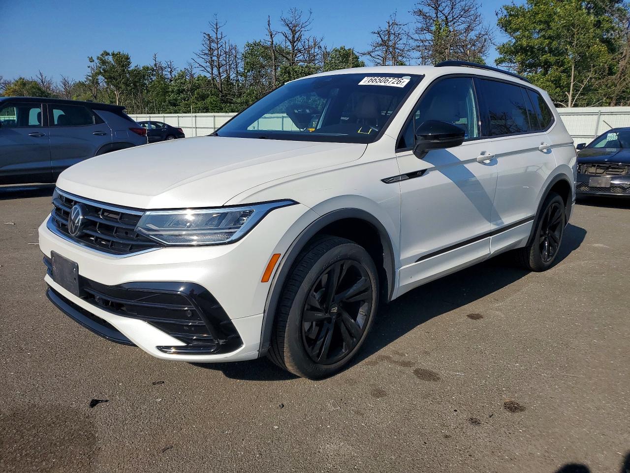 2024 VOLKSWAGEN TIGUAN SE R-LINE BLACK | 3VV8B7AX3RM045009 | UPCARS