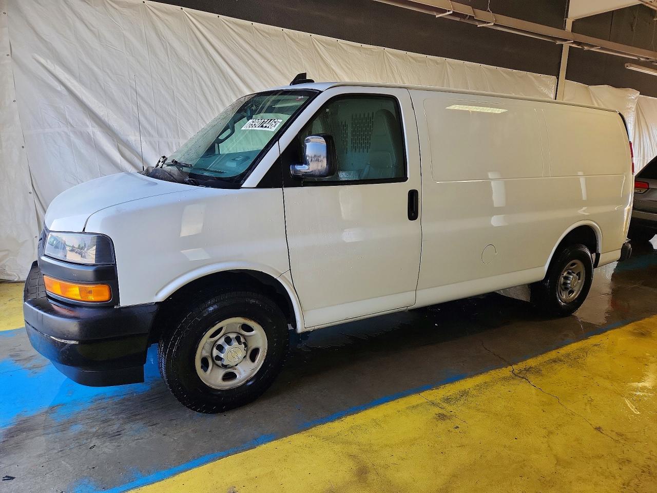 2021 CHEVROLET EXPRESS | 1GCWGAFP9M1302113 | UPCARS