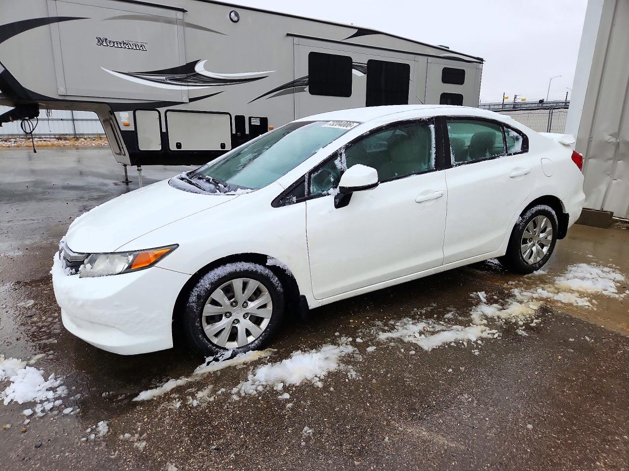 2012 HONDA CIVIC LX | 2HGFB2F47CH043083 | UPCARS