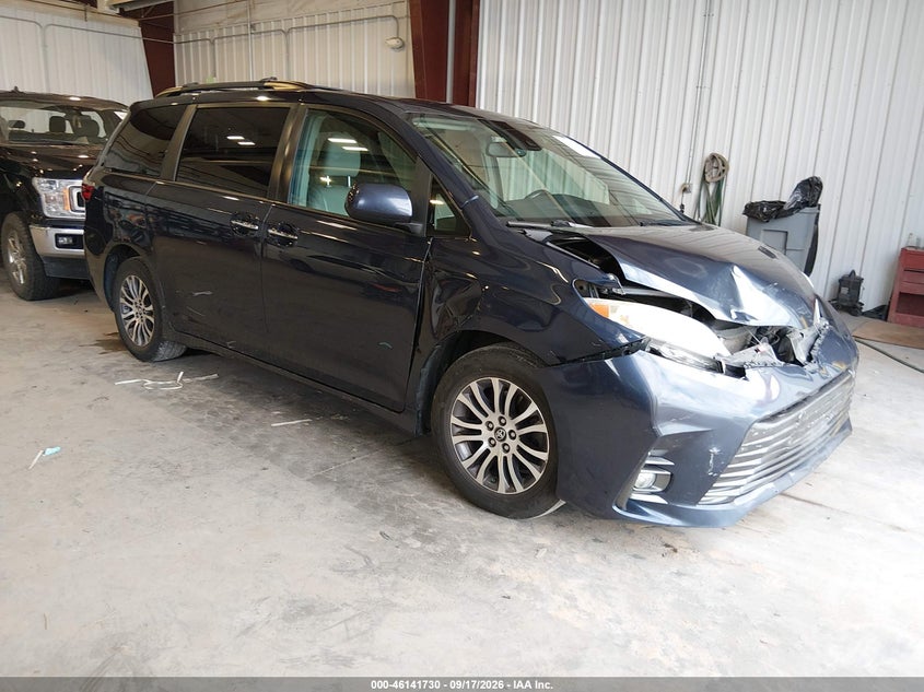 2019 TOYOTA SIENNA XLE 8 PASSENGER | 5TDYZ3DC8KS975845 | UPCARS