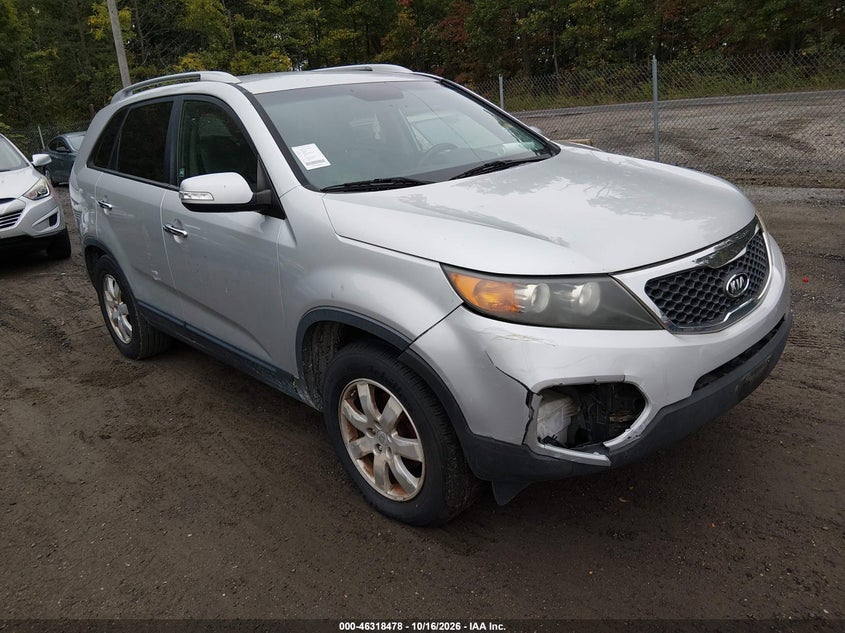 2011 KIA SORENTO LX | 5XYKT3A14BG144754 | UPCARS