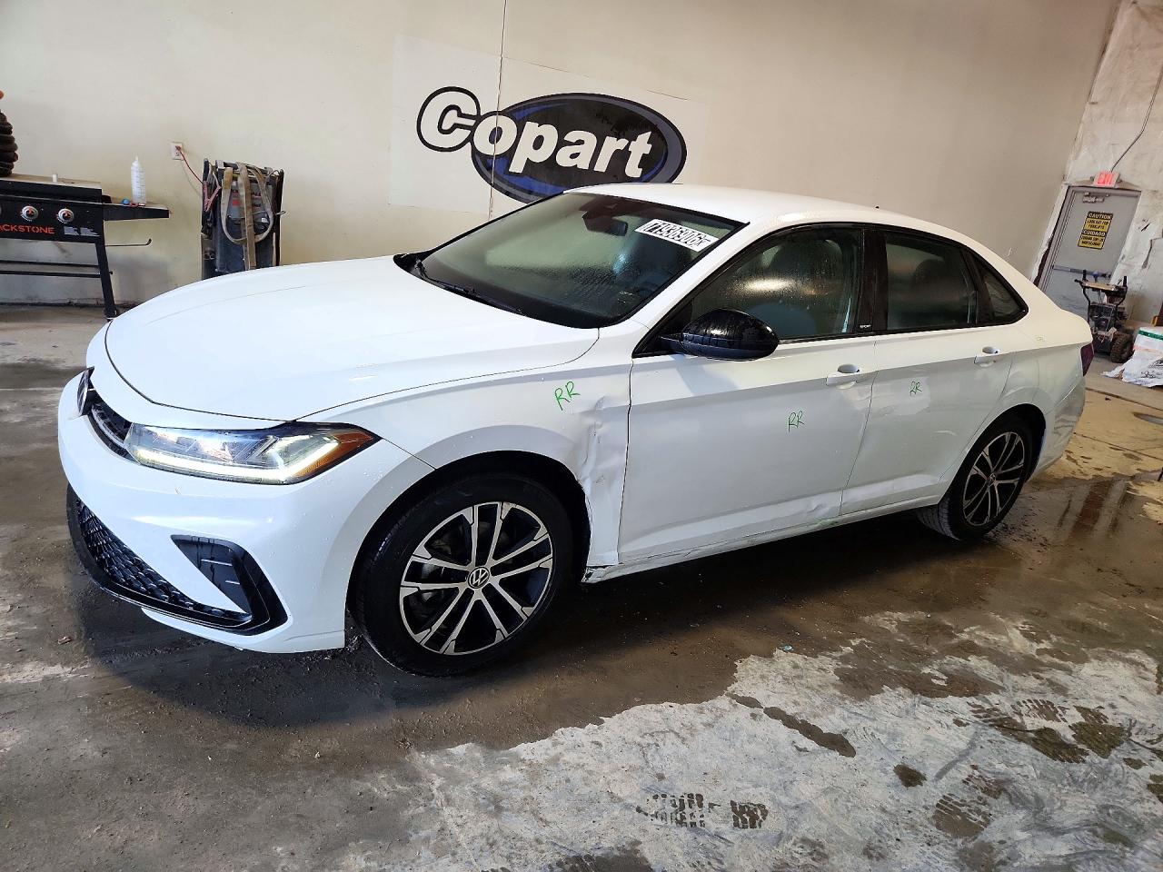 2025 VOLKSWAGEN JETTA SPORT | 3VWBX7BU7SM030462 | UPCARS