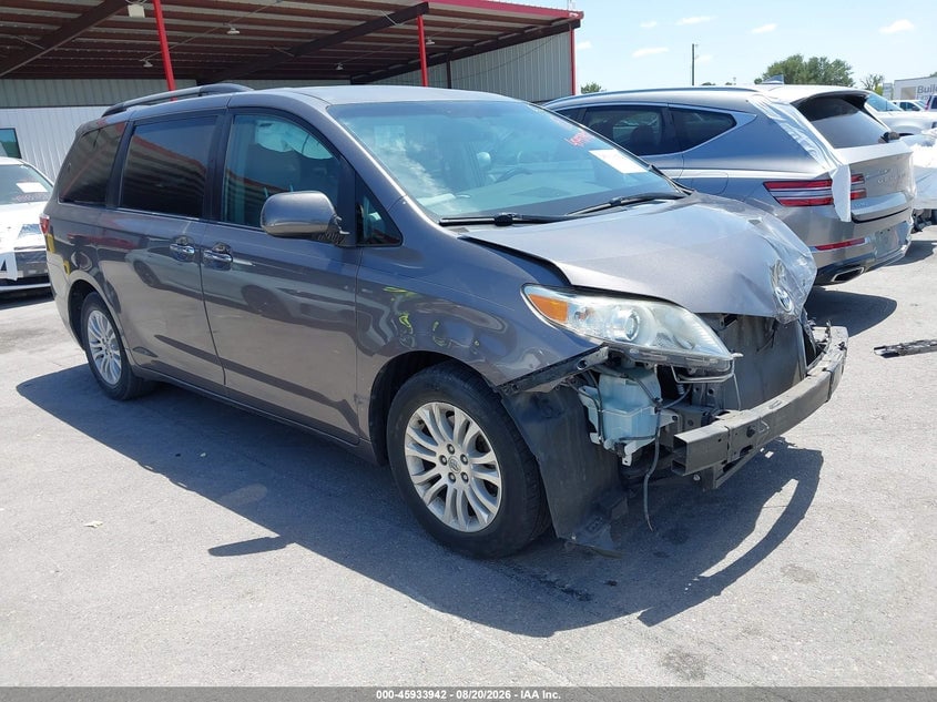 2015 TOYOTA SIENNA XLE 8 PASSENGER | 5TDYK3DC6FS644837 | UPCARS