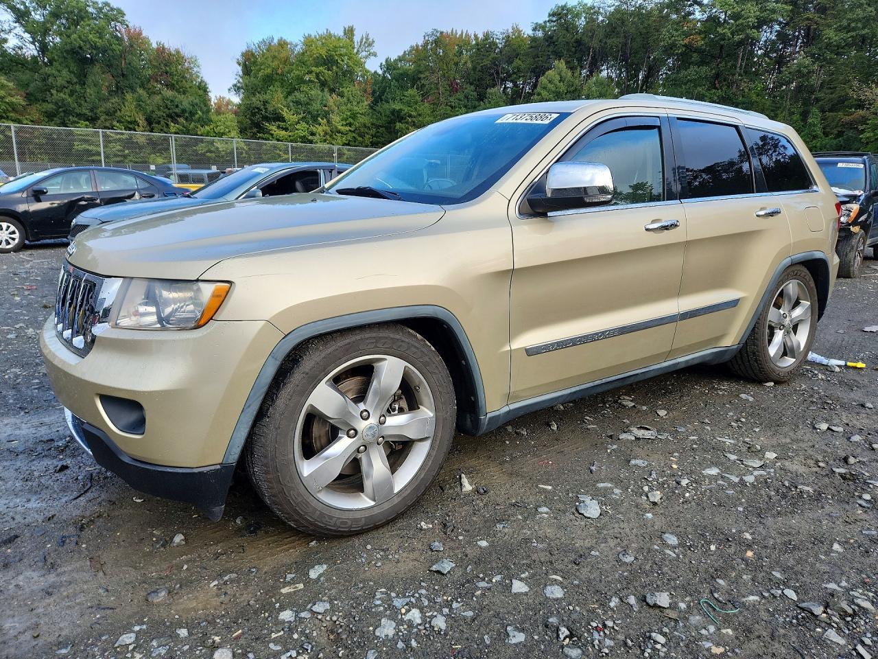 2011 JEEP CHEROKEE OVERLAND | 1J4RR6GT8BC605637 | UPCARS