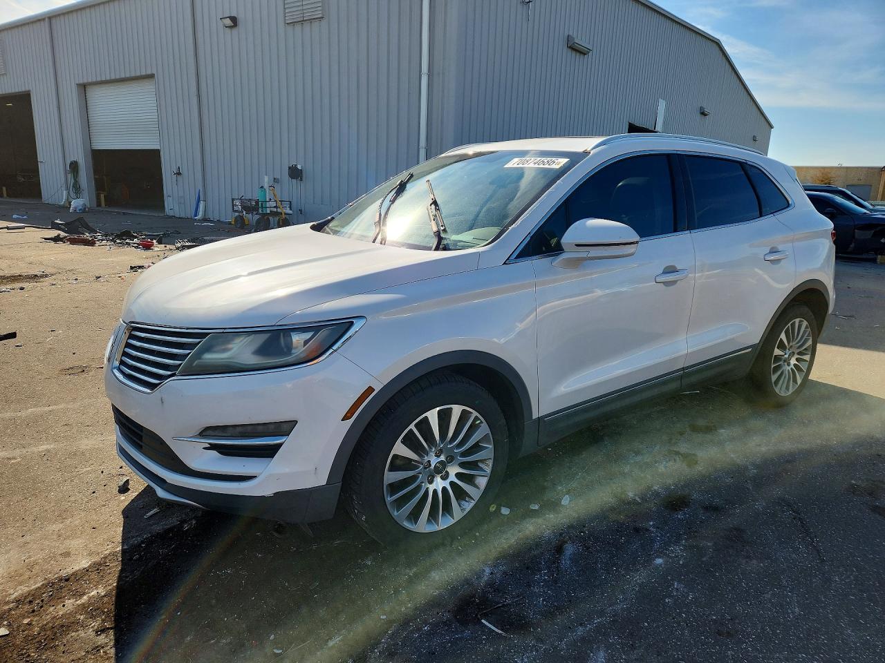2017 LINCOLN MKC RESERVE | 5LMCJ3C92HUL27597 | UPCARS