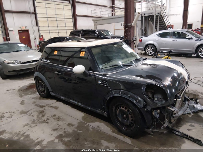 2011 MINI COOPER | WMWSU3C51BTX97458 | UPCARS