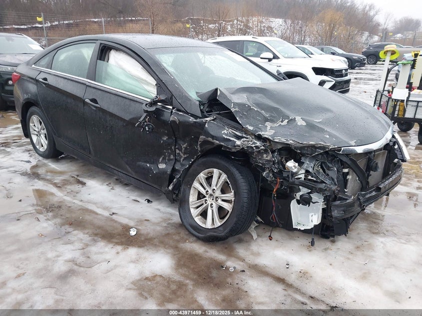 2013 HYUNDAI SONATA GLS | 5NPEB4AC0DH733562 | UPCARS