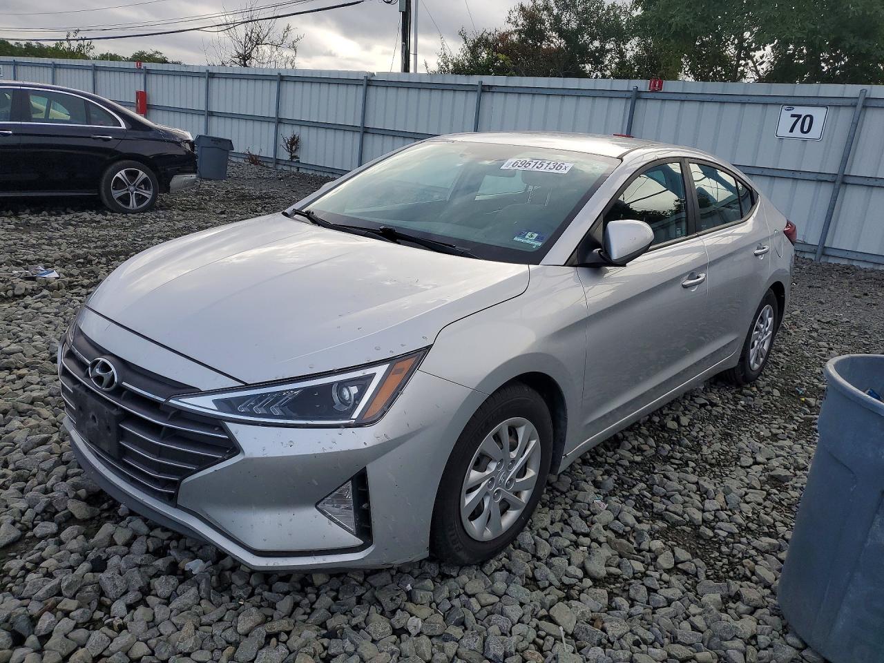 2019 HYUNDAI ELANTRA SE | 5NPD74LF1KH467745 | UPCARS