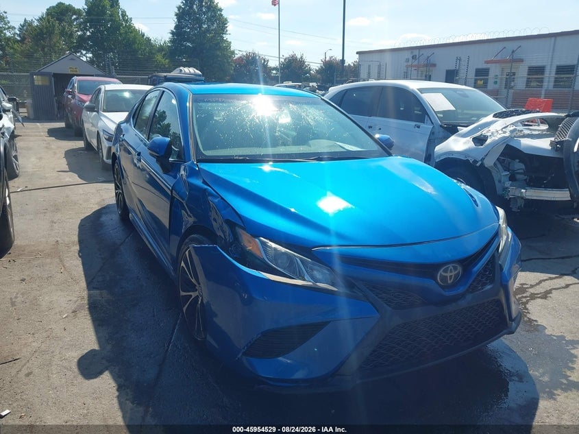2018 TOYOTA CAMRY SE | 4T1B11HK2JU095510 | UPCARS