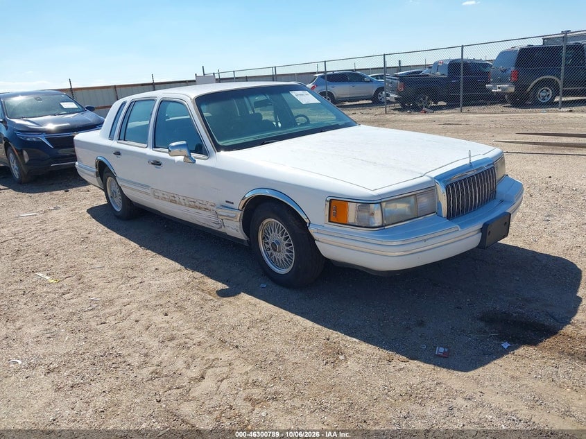 1993 LINCOLN TOWN CAR EXECUTIVE | 1LNLM81W3PY734593 | UPCARS