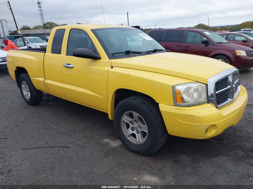 2006 DODGE DAKOTA SLT | 1D7HW42J86S664810 | UPCARS