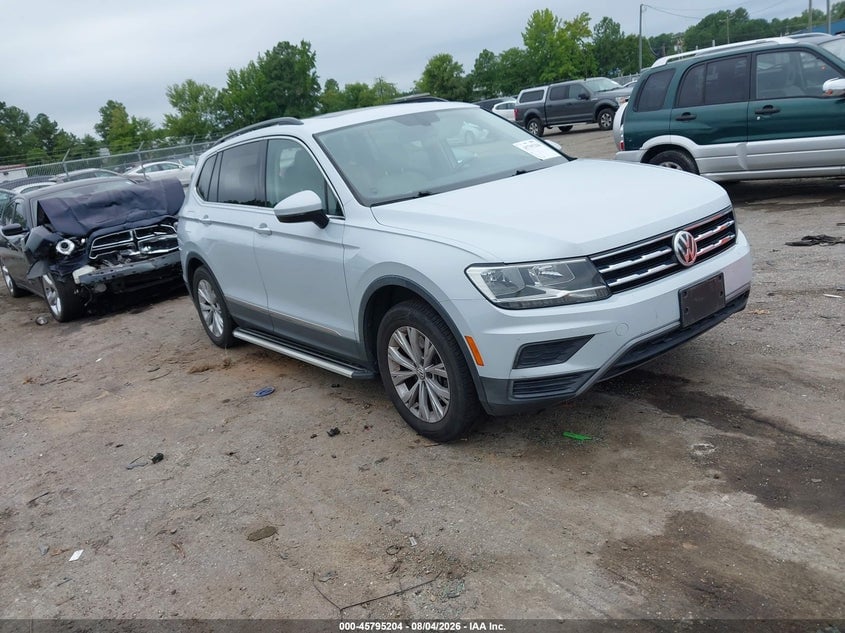 2018 VOLKSWAGEN TIGUAN 2.0T SE/2.0T SEL | 3VV3B7AX9JM082080 | UPCARS