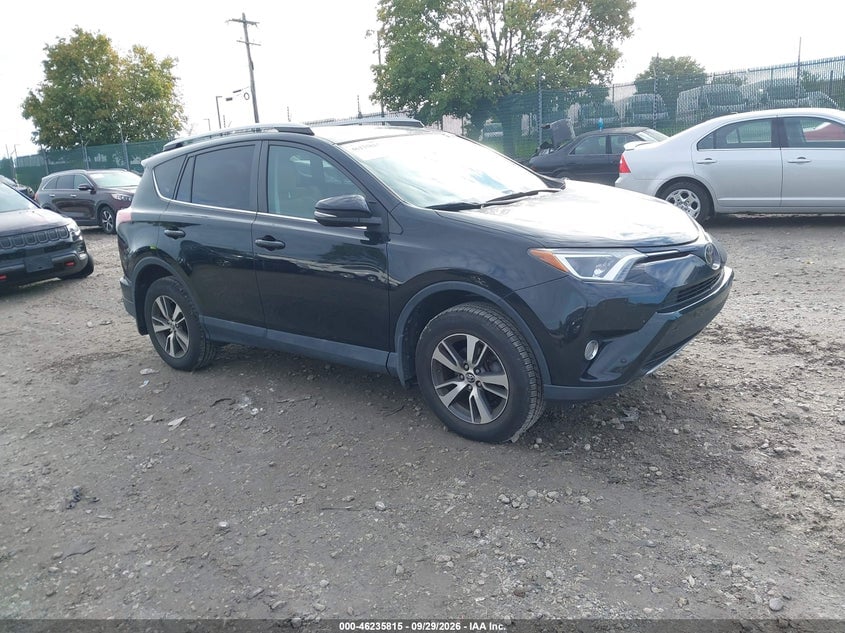 2018 TOYOTA RAV4 XLE | 2T3RFREV2JW745134 | UPCARS