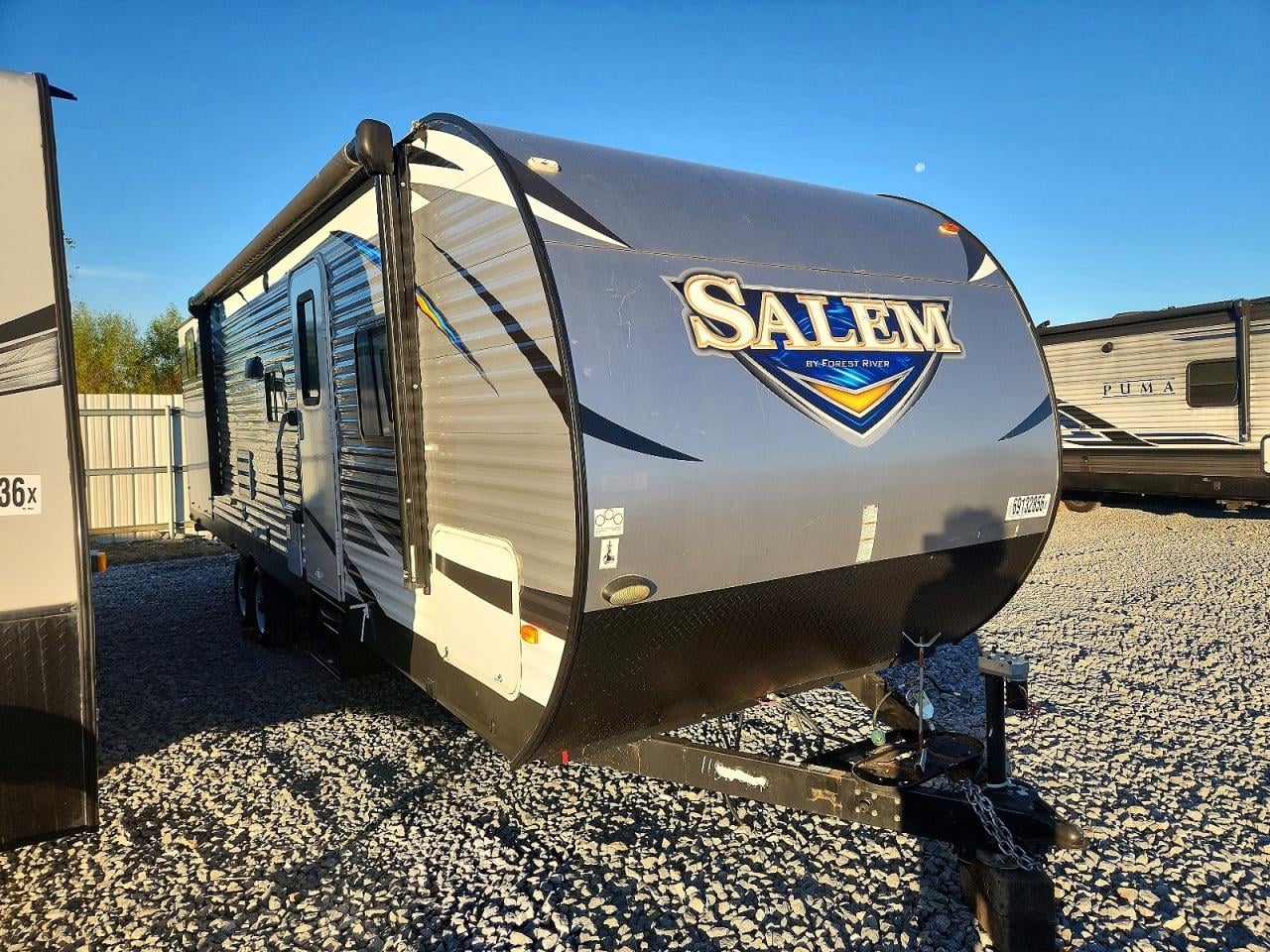 2018 FORESRIVER SALEM FOREST RIVER  CAMPER | 4X4TSMF29JA319894 | UPCARS