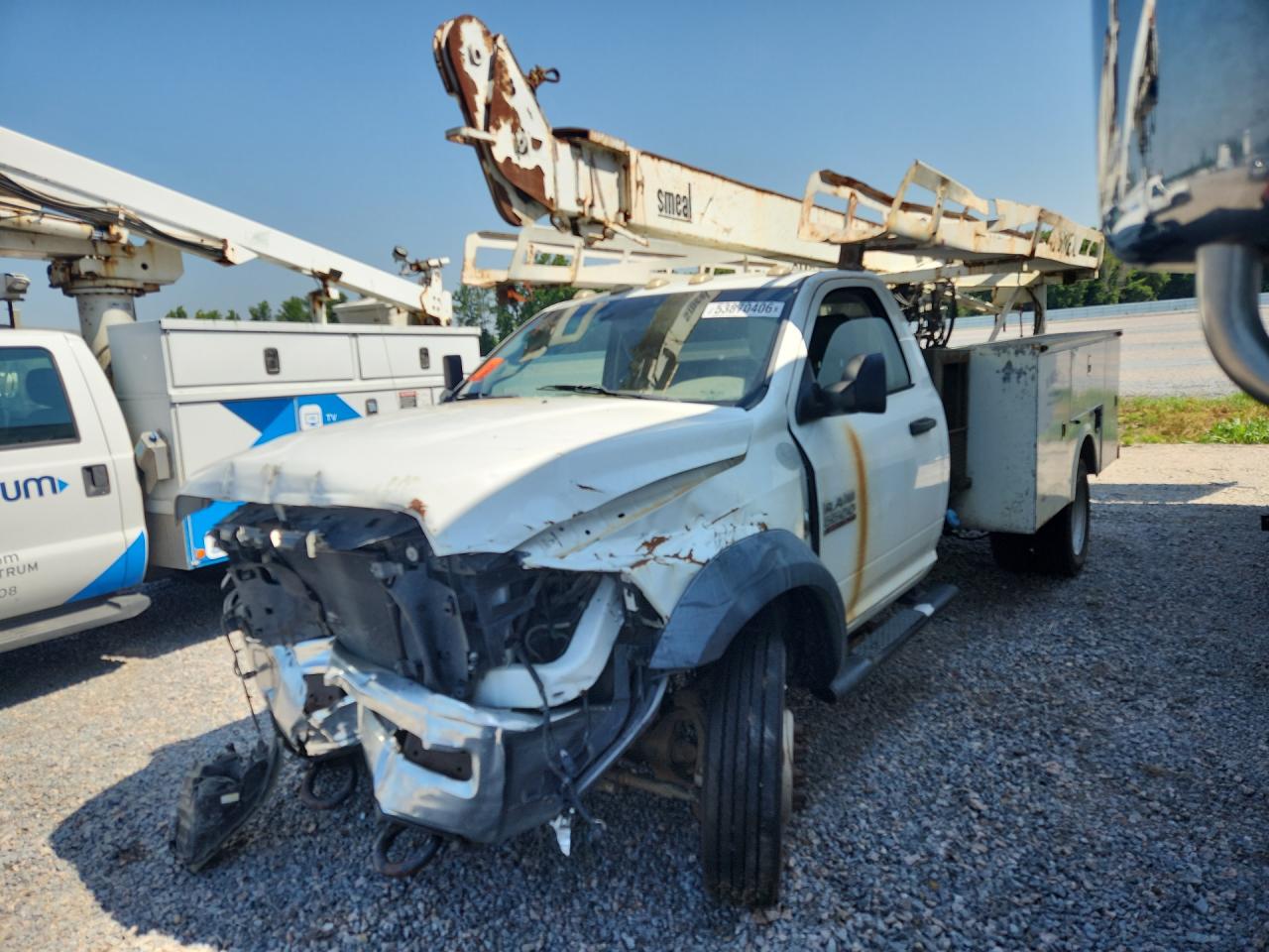 2015 RAM 5500 | 3C7WRNBL2FG697943 | UPCARS