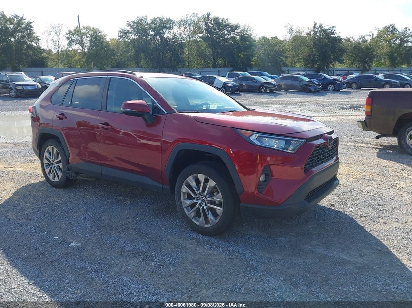 2021 TOYOTA RAV4 XLE PREMIUM | 2T3C1RFVXMW136302 | UPCARS