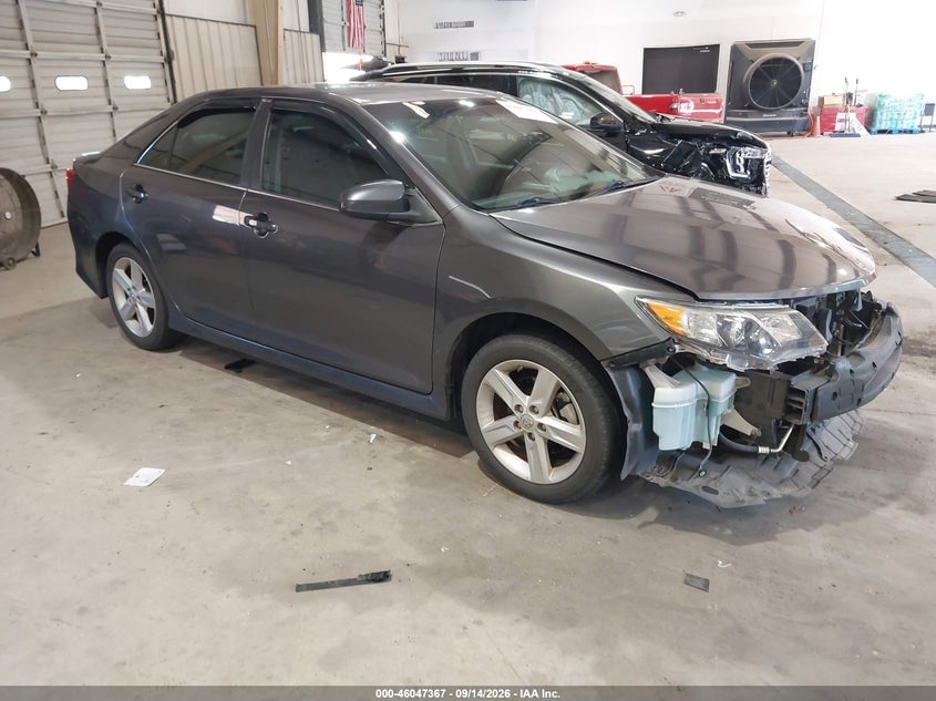 2014 TOYOTA CAMRY SE | 4T1BF1FK7EU426124 | UPCARS