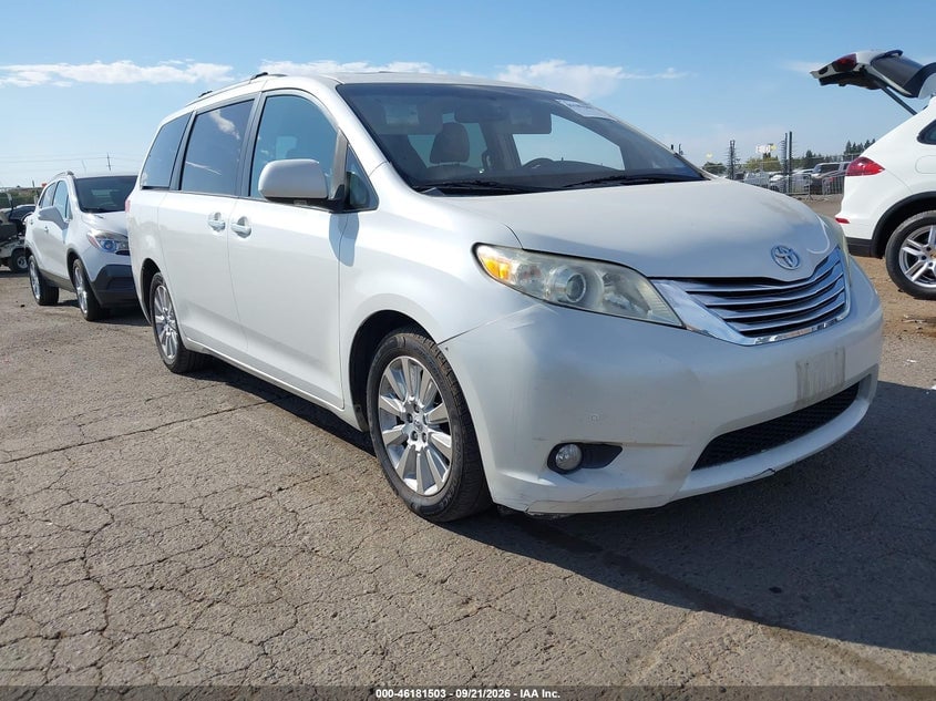 2011 TOYOTA SIENNA LIMITED | 5TDDK3DC9BS029840 | UPCARS