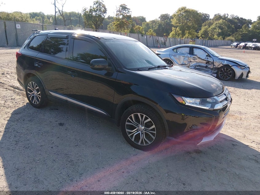 2018 MITSUBISHI OUTLANDER ES | JA4AD2A38JZ018007 | UPCARS