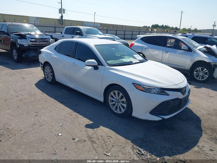 2019 TOYOTA CAMRY LE | 4T1B11HK1KU173552 | UPCARS