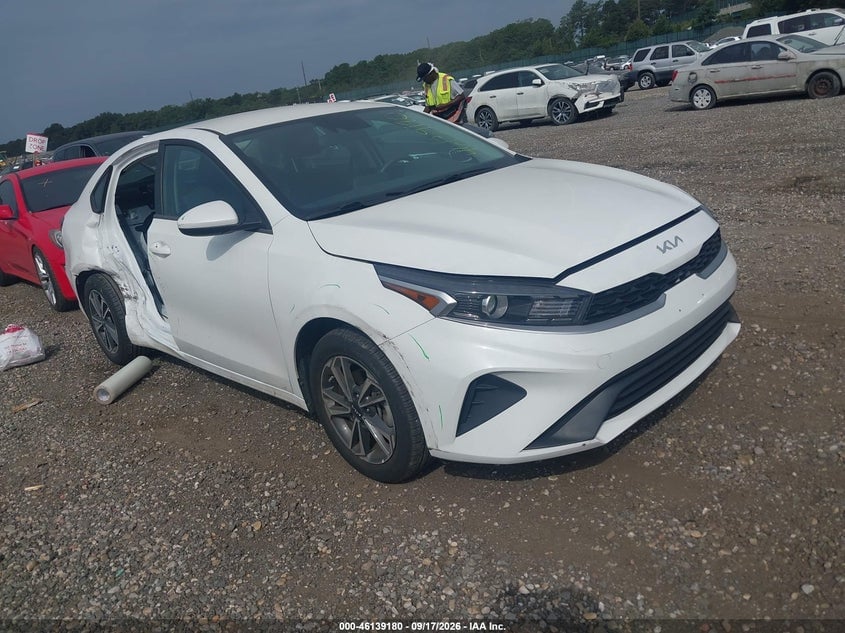 2024 KIA FORTE LXS | 3KPF24AD6RE774593 | UPCARS