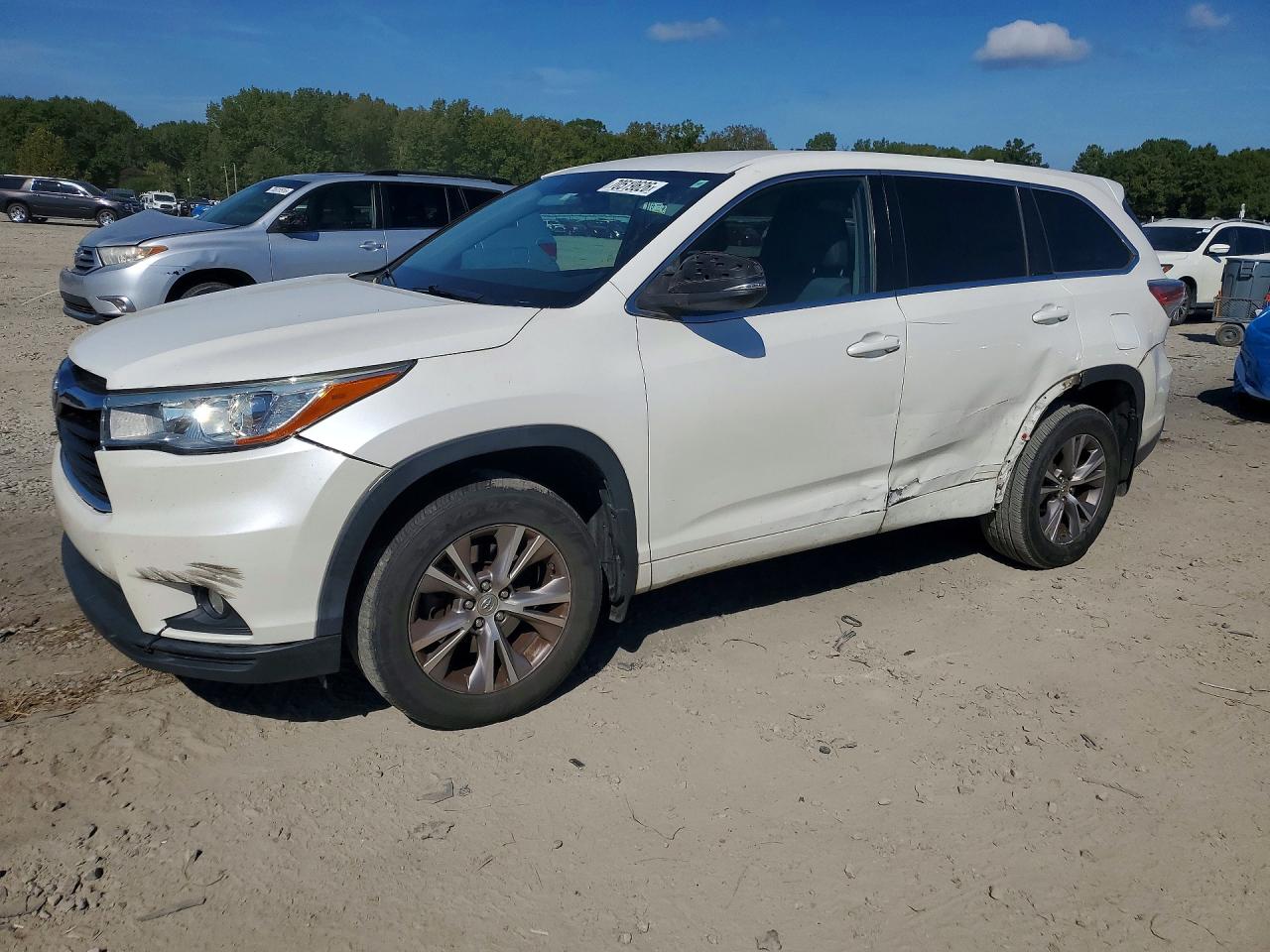 2015 TOYOTA HIGHLANDER LE PLUS | 5TDZKRFH7FS076808 | UPCARS