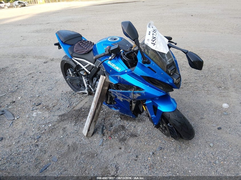2026 SUZUKI GSX800 F | JS1EM13B4T7100184 | UPCARS