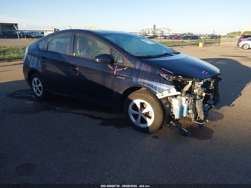 2015 TOYOTA PRIUS TWO | JTDKN3DU7F0428973 | UPCARS