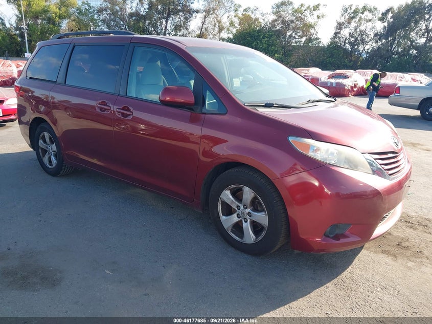 2017 TOYOTA SIENNA LE 8 PASSENGER | 5TDKZ3DC7HS830133 | UPCARS