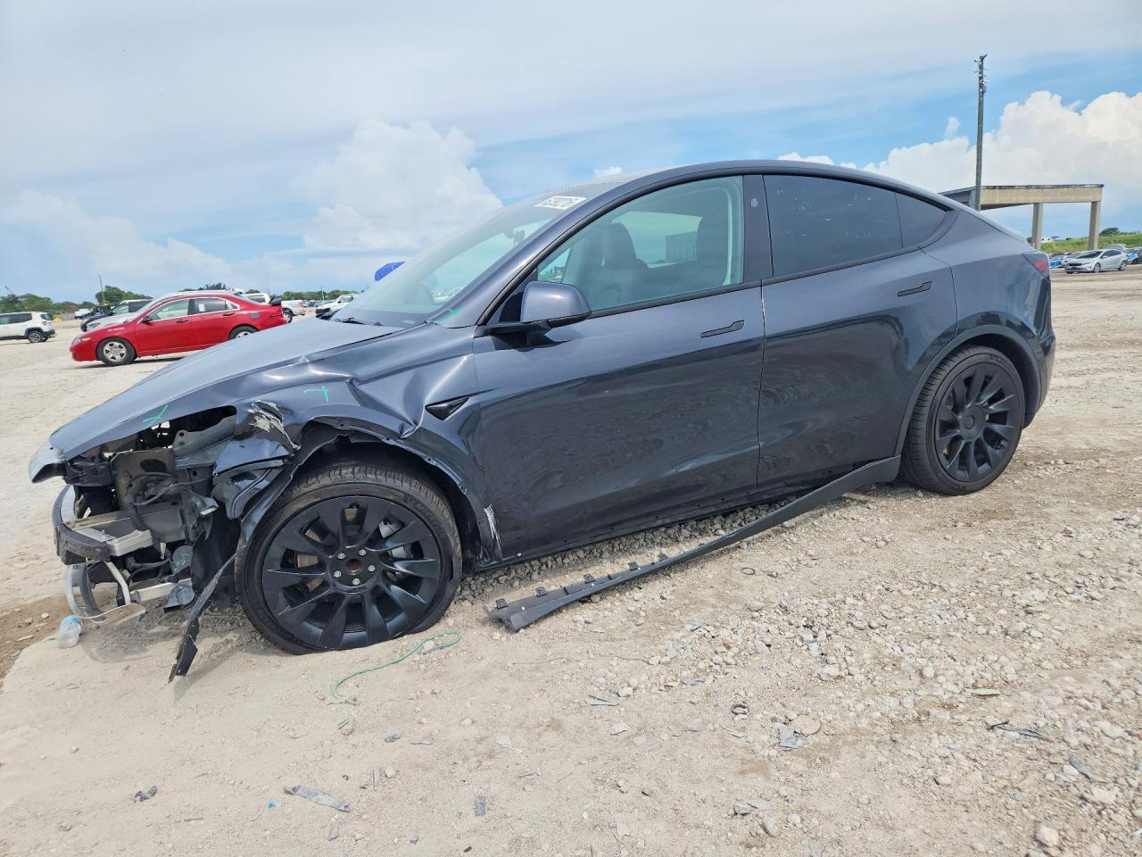 2024 TESLA MODEL Y | 7SAYGDED9RF056098 | UPCARS