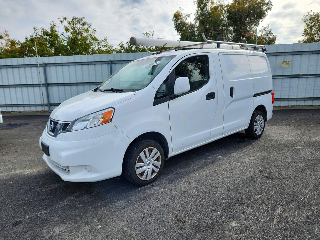2015 NISSAN NV SV | 3N6CM0KN6FK711078 | UPCARS