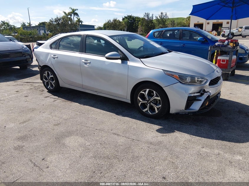 2021 KIA FORTE LXS | 3KPF24AD5ME270075 | UPCARS