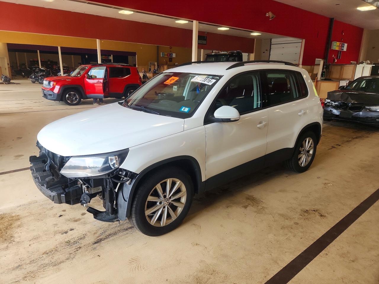 2017 VOLKSWAGEN TIGUAN S | WVGBV7AX6HK049990 | UPCARS