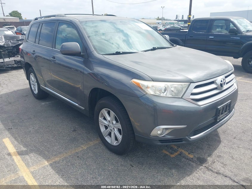 2011 TOYOTA HIGHLANDER BASE V6 | 5TDZK3EH8BS044894 | UPCARS