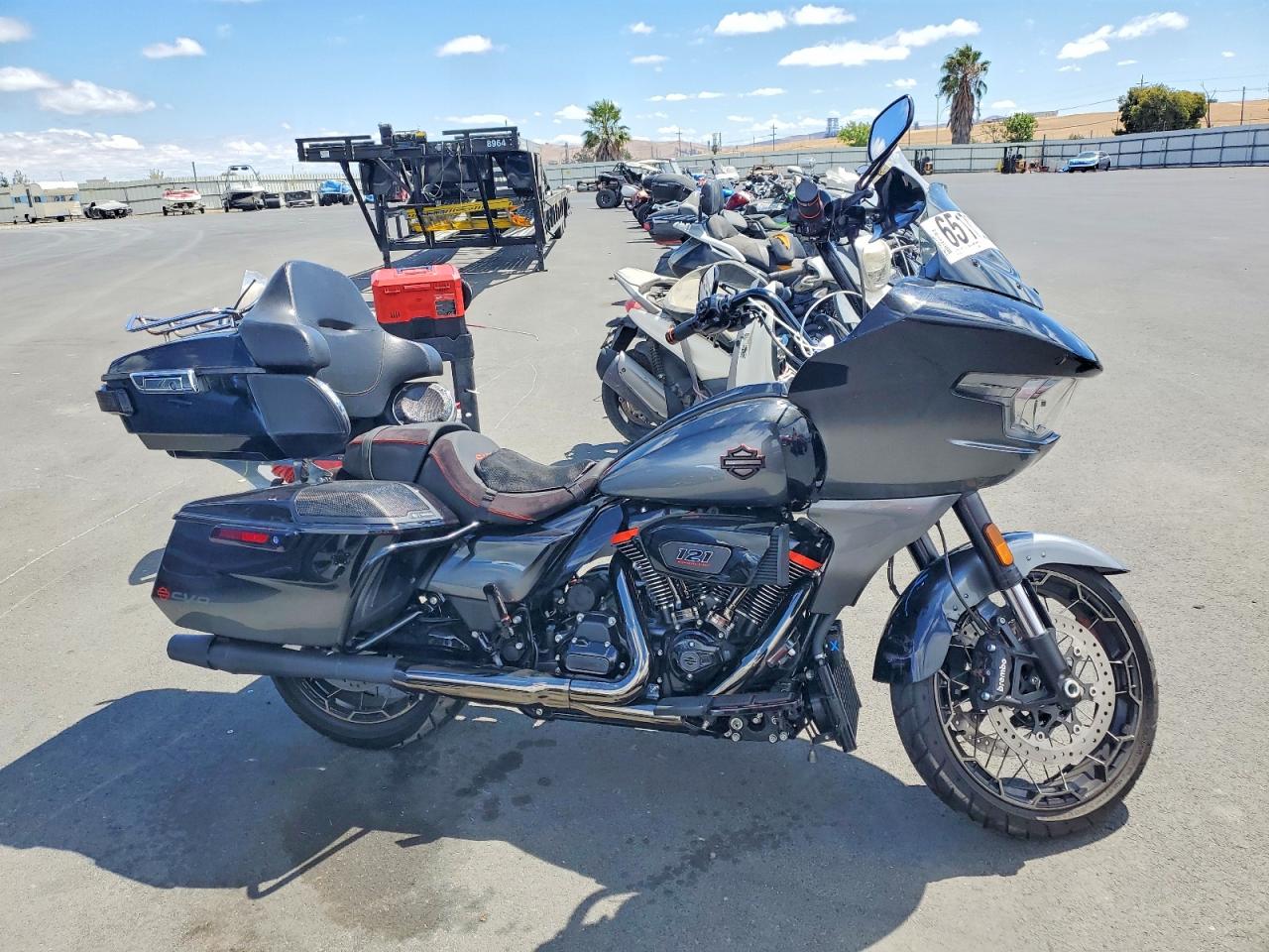 2025 HARLEY-DAVIDSON FLSE | 1HD1TC620SB959782 | UPCARS
