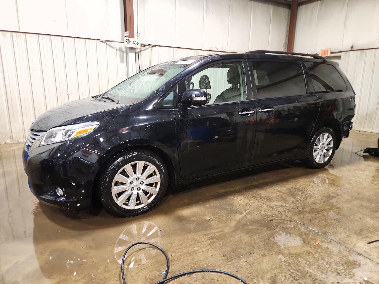2017 TOYOTA SIENNA LIMITED PREMIUM 7-PASSENGER | 5TDYZ3DC6HS893119 | UPCARS
