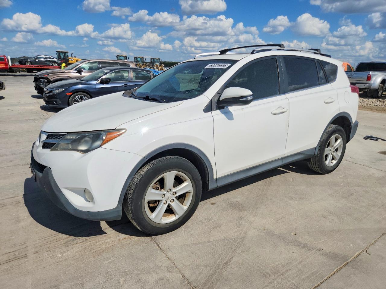 2013 TOYOTA RAV4 XLE | JTMWFREV9D5000623 | UPCARS