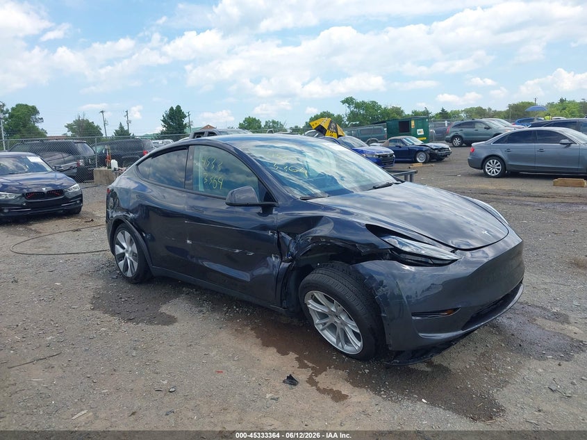 2024 TESLA MODEL Y LONG RANGE SINGLE MOTOR REAR-WHEEL DRIVE/RWD | 7SAYGDED6RF096669 | UPCARS