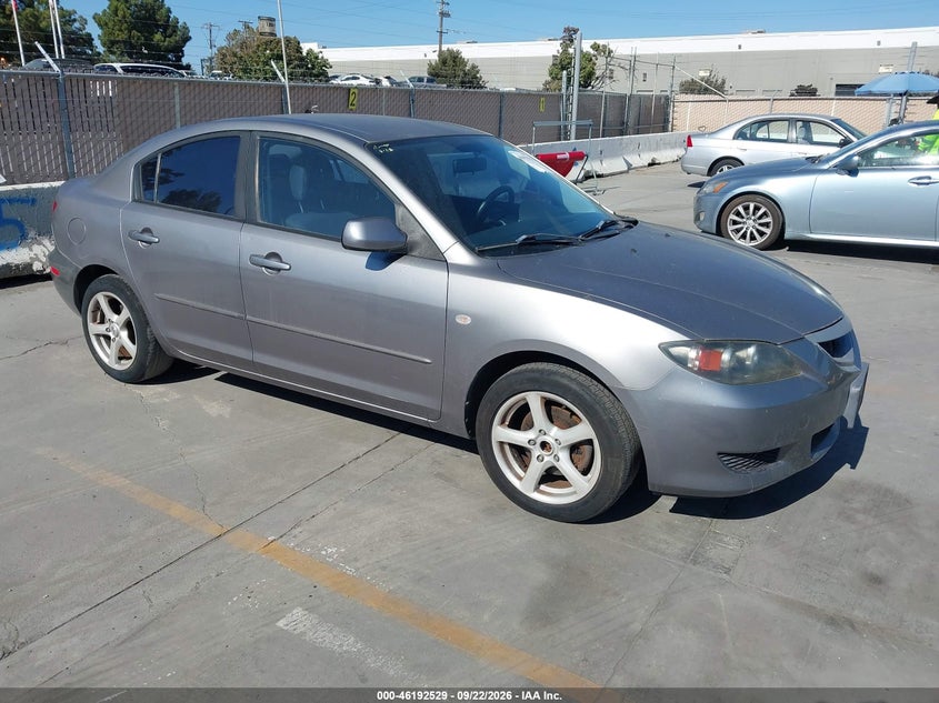 2005 MAZDA MAZDA3 I | JM1BK12F851308528 | UPCARS