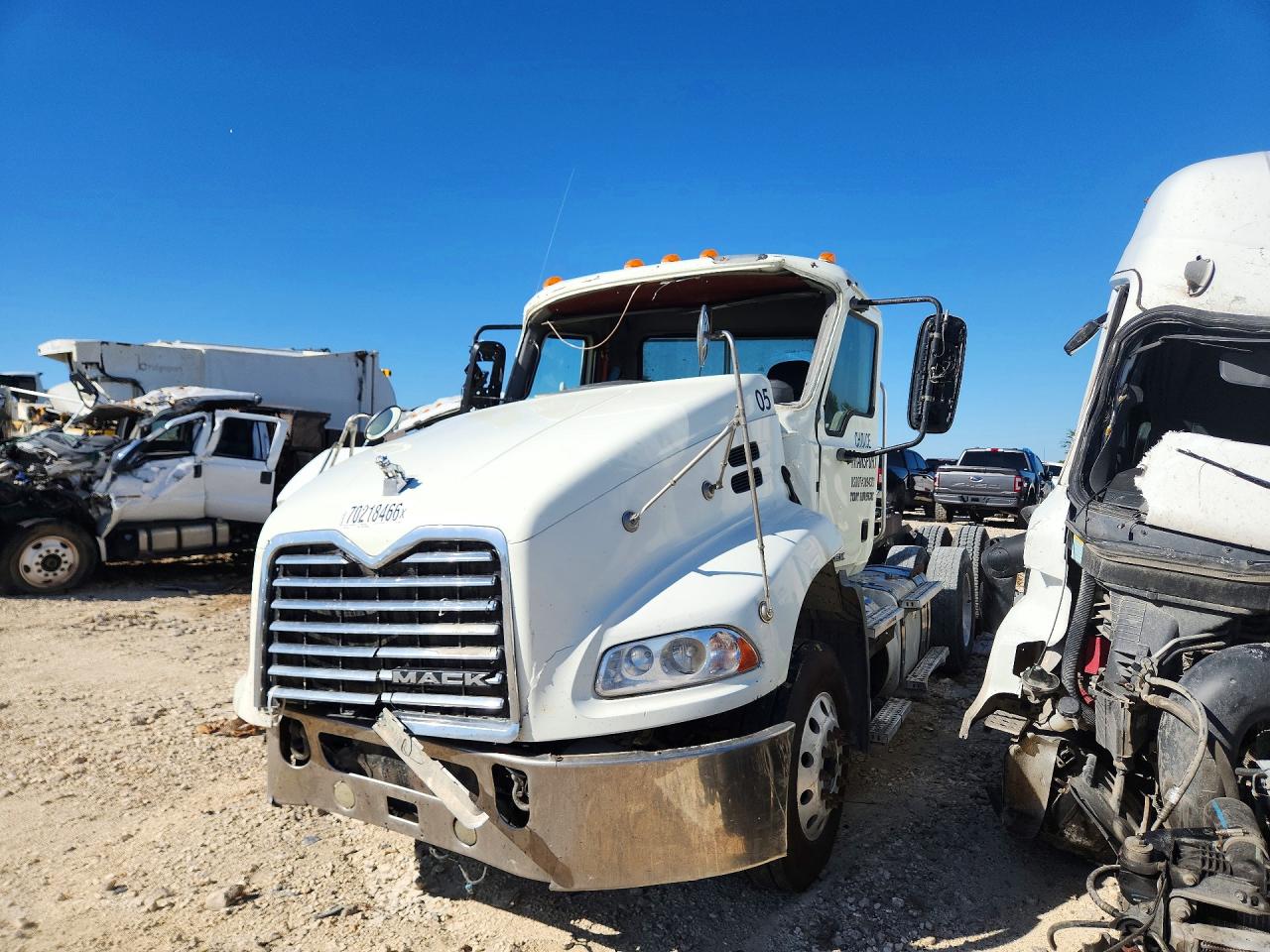 2016 MACK ALL OTHER SEMI TRUCK | 1M1AW07Y9GM054866 | UPCARS