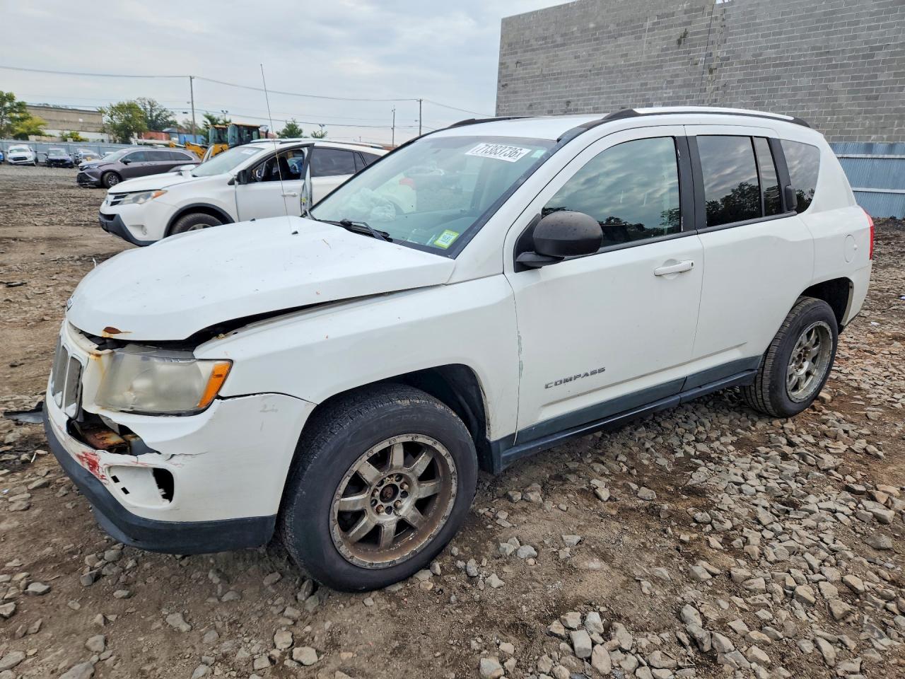2011 JEEP COMPAS SPORT | 1J4NF1FB2BD277516 | UPCARS