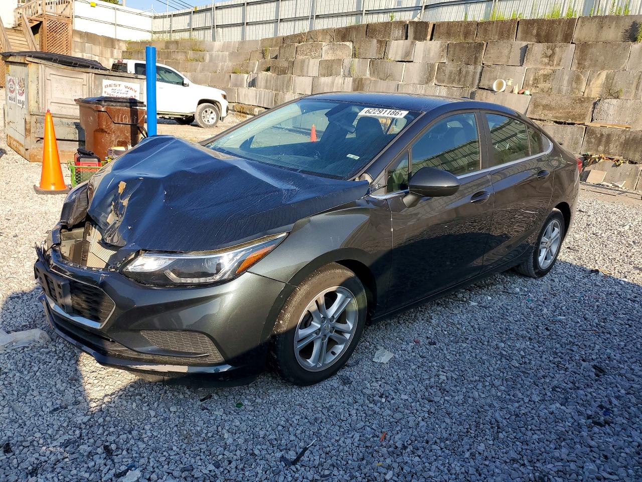 2018 CHEVROLET CRUZE LT | 1G1BE5SM3J7228874 | UPCARS