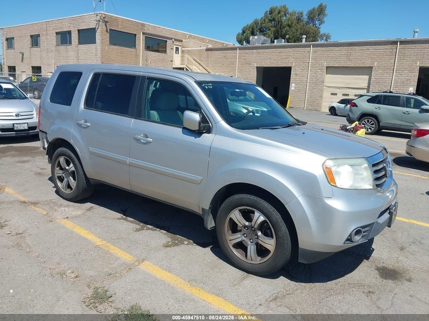 2015 HONDA PILOT SE | 5FNYF3H31FB014128 | UPCARS