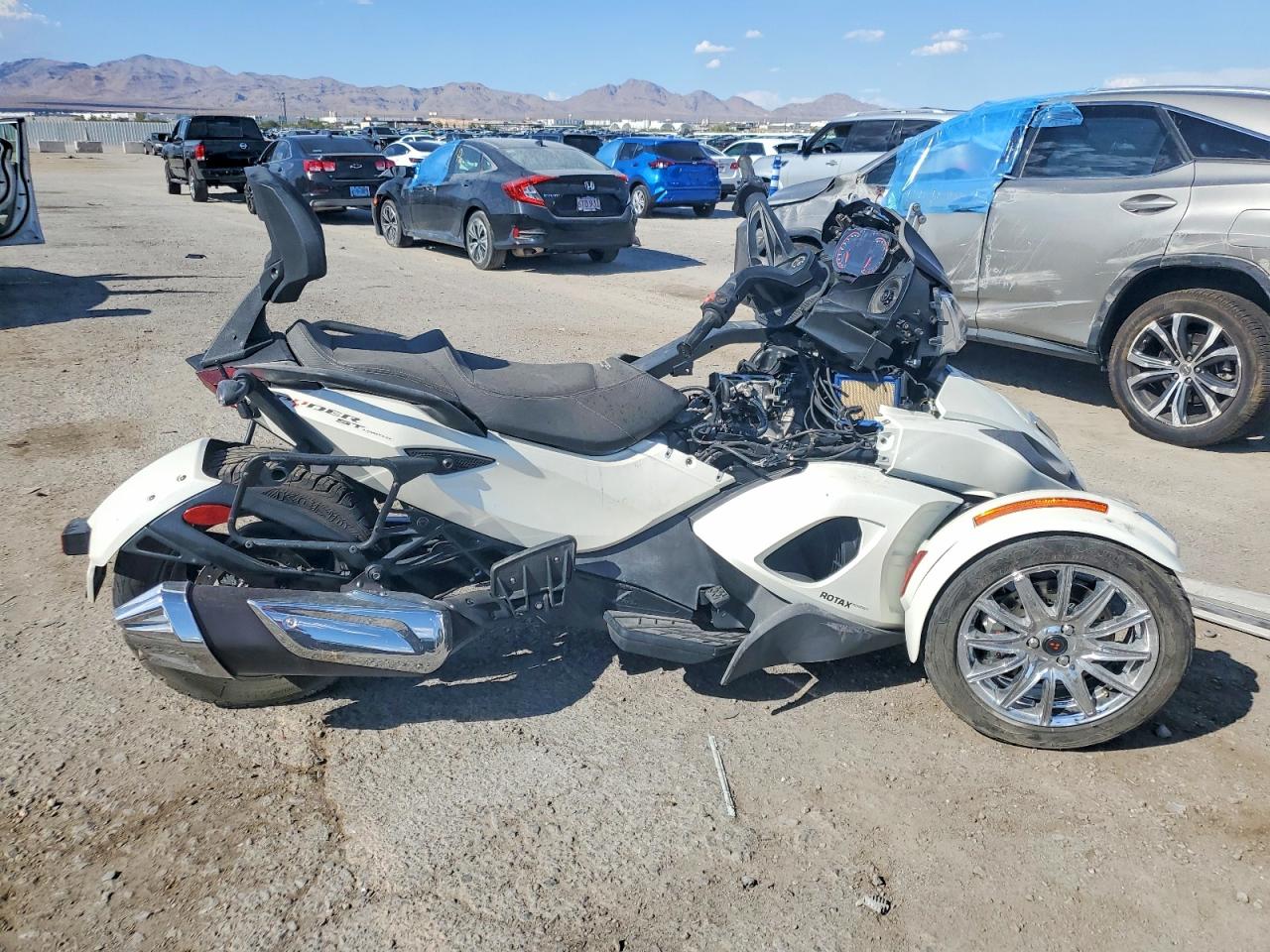2013 CAN-AM SPYDER ST | 2BXNCBC16DV000133 | UPCARS