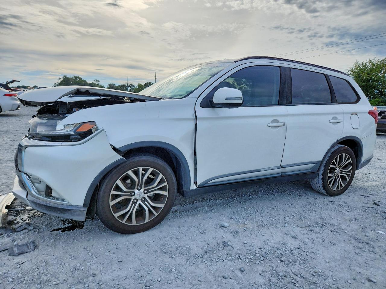 2016 MITSUBISHI OUTLANDER SE | JA4AD3A30GZ034801 | UPCARS