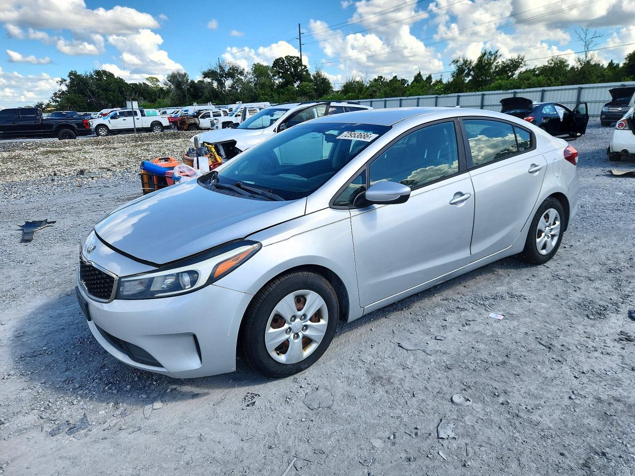 2017 KIA FORTE LX | 3KPFL4A74HE067952 | UPCARS