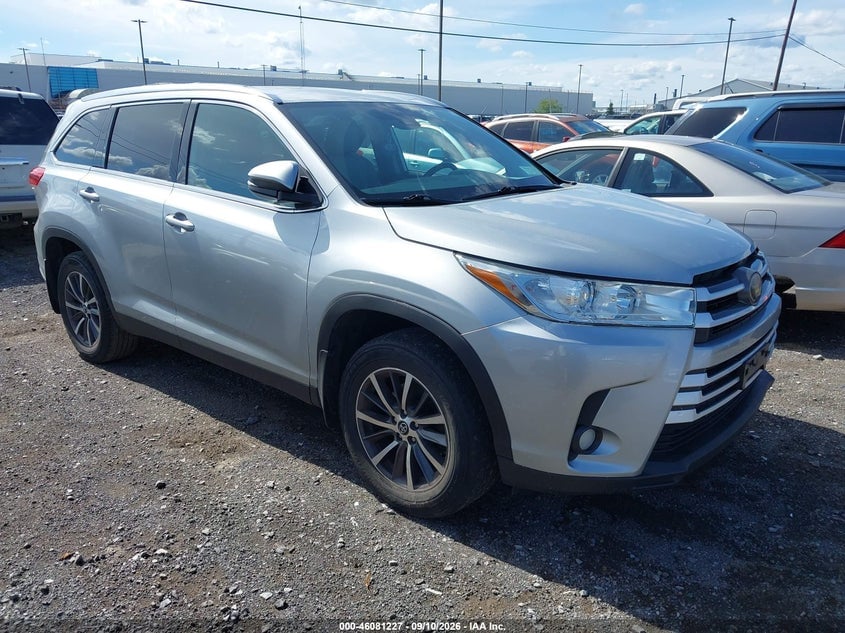 2019 TOYOTA HIGHLANDER XLE | 5TDJZRFH9KS579081 | UPCARS
